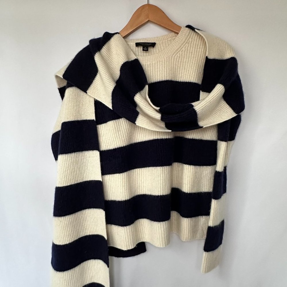 Ann Taylor 100% Cashmere Sweater w/Removable Scarf | Small
